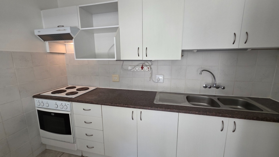 2 Bedroom Property for Sale in Hartenbos Central Western Cape